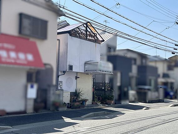 北西側からの外...