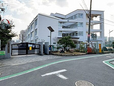 大東市立南郷中学校まで1400m