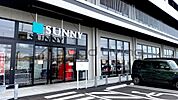 サニー九大学研都市店 徒歩1分。