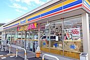 ミニストップ福岡箱崎3丁目店 徒歩15分。 1180m