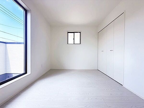 洋室を拡大表示
