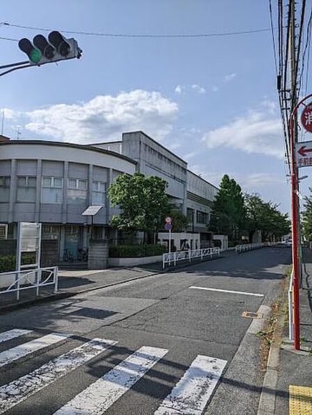 宮崎中学校 860m
