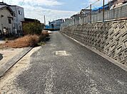 近隣では、新築中の建物があります。