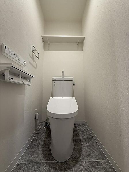 新しく清潔感あふれるトイレで、快適な毎日を。