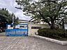 周辺：千里新田小学校 880m