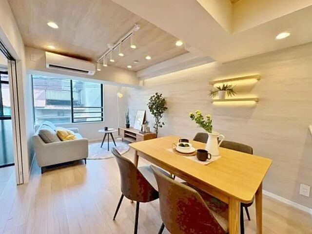 リビング/ダイニング ロイヤルパレス板橋 3階/204