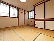 2階西側和室6帖