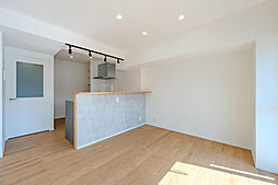 研究学園6 304 3SLDKのリビング/ダイニング