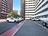 その他：駐車場です。空き状況はご確認ください。