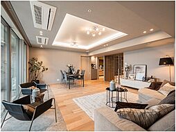 建物全体の雰囲気と合わせた色調と素材のリノベーション。居心地よくホッととできる空間です。