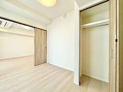 シンプルな仕上がりのプライベート空間。自分の個性を飾るに相応しい癒しとくつろぎの空間を演出します。