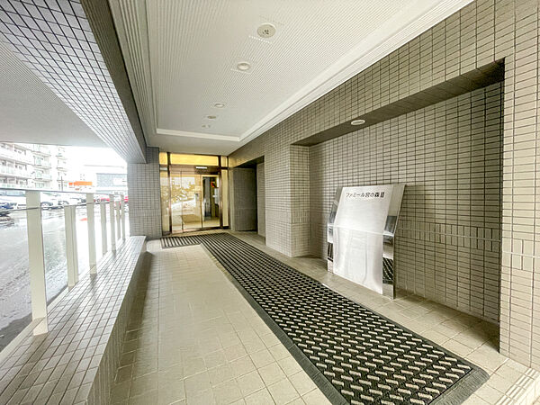 エントランスを拡大表示