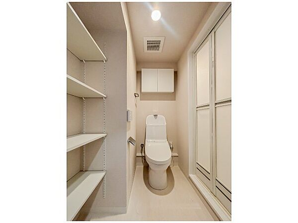 トイレを拡大表示