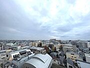 8階部分南西向き、前面に遮蔽物がないため陽当り・眺望良好