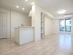 ルーチェ　カルマ　B 101 1階1LDKのリビング/ダイニング