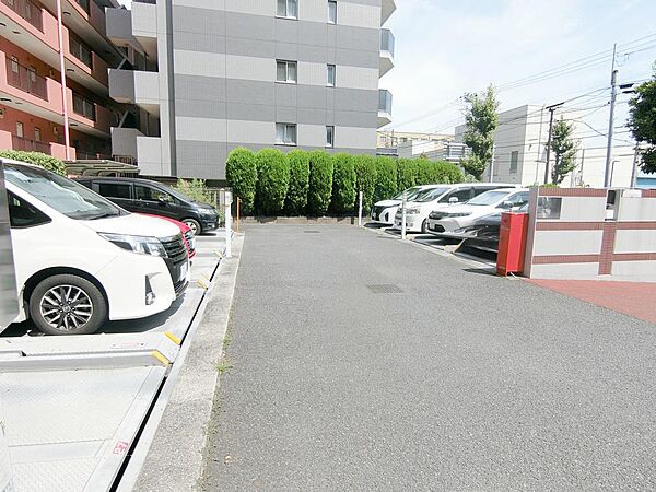 駐車場を拡大表示