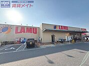 ラ・ムー伊賀上野店 352m