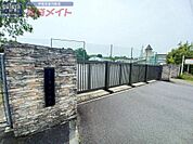 伊賀市立青山小学校 437m