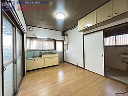 東高倉貸家 1階5DKのリビング/ダイニング