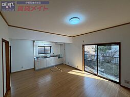 甲野貸家 1階4LDKのリビング/ダイニング