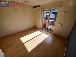 コッティ伊賀 1階1Kのリビング/ダイニング