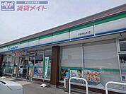 ファミリーマート伊賀青山町店 296m