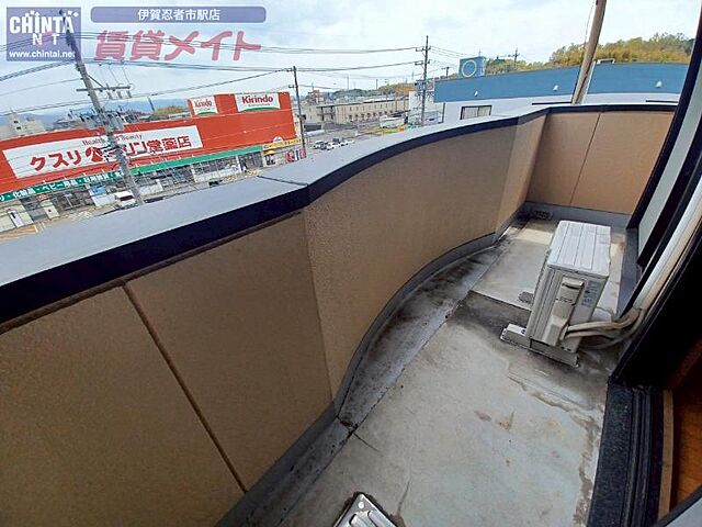 バルコニー
