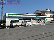 ファミリーマート伊賀上野桑町店 413m