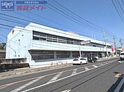 伊賀郵便局 950m