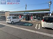 ファミリーマート伊賀上野東インター店 341m