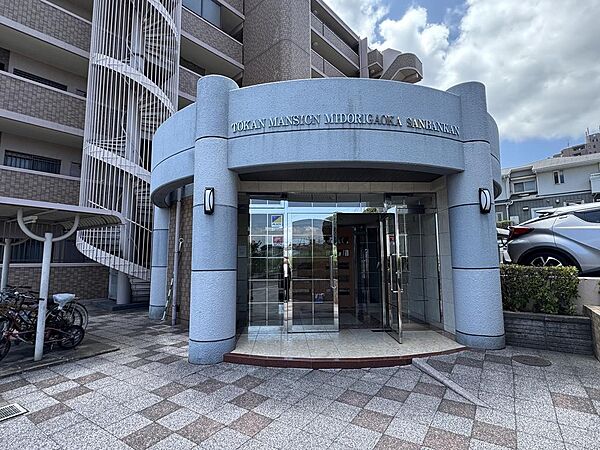 エントランスを拡大表示