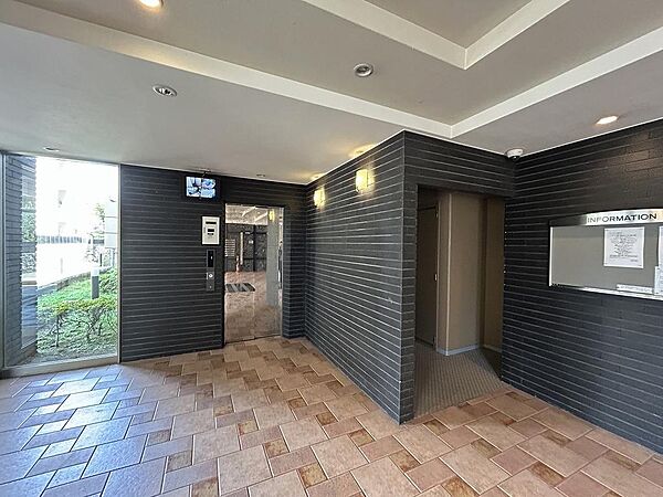 エントランスを拡大表示