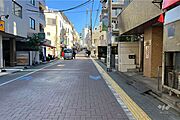 敷地北西側の前面道路