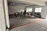 駐車場：駐輪場・バイク置場