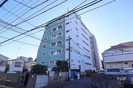 マンション和泉苑の外観(北西側から)