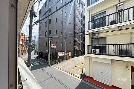 バルコニーからの眺め（東方向）［2026年7月30日撮影］