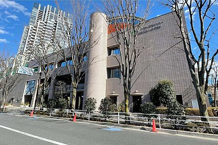 大久保スポーツプラザの外観