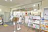 周辺：角筈図書館の外観
