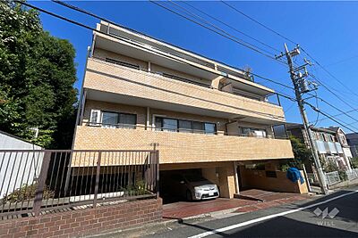 外観:ライオンズマンション弥生町の外観(南西側から) 外観:ライオンズマンション弥生町の外観(南西側から)