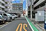 その他：敷地の南側前面道路（東側から）