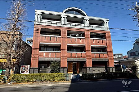 現在賃貸中のお部屋です。表面利回り約5.5%。投資用としてご検討くださいませ。