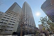 コンシェリア西新宿タワーズウエストの外観（北西側から）