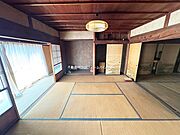 縁側があり明るく風通しも良好です