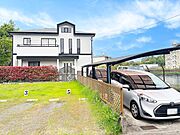 お車2台分のカーポートあり