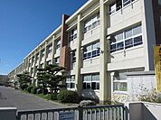 今伊勢中学校 1300m
