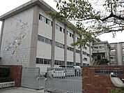 丹陽西小学校 650m