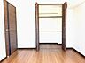 洋室：洋室（クローゼット）