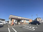 セブンイレブン　田原本松本店まで550メートル