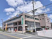 生駒郵便局まで1100メートル