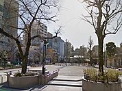 石浜小学校に隣接する公園です。